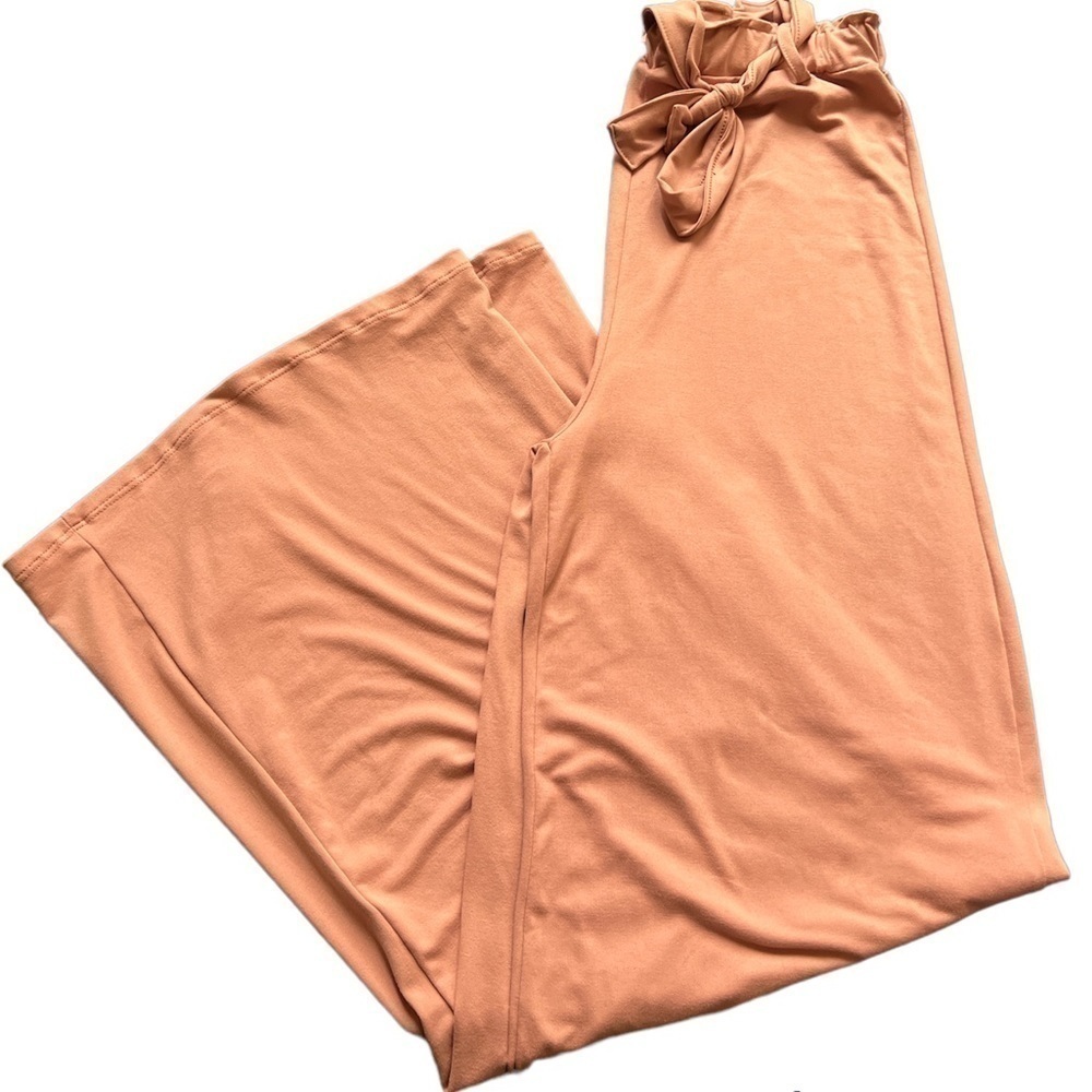 Ash pink pants. Wide leg. Tie belt. Small. - Picture 3 of 4